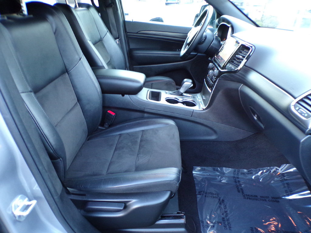 Used 2021 Jeep Grand Cherokee Laredo X AWD/4WD image 11