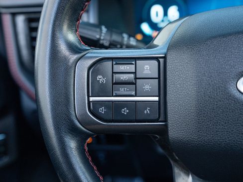 Used 2023 Ford Expedition Limited AWD/4WD image 29