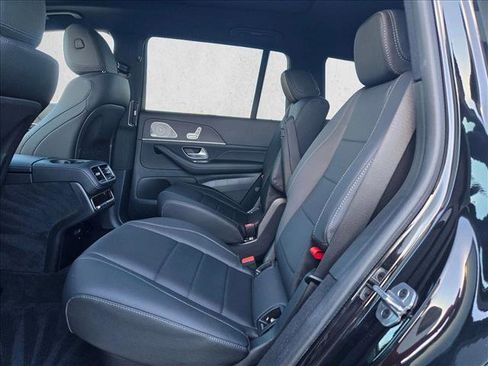 Certified 2025 Mercedes-Benz GLS 450 4MATIC image 22