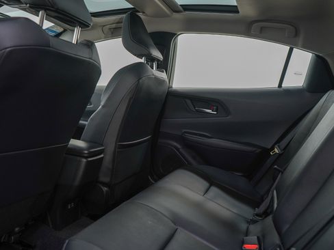 Used 2024 Toyota Prius XLE AWD/4WD image 17