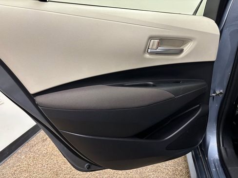 Used 2020 Toyota Corolla LE w/ Carpet Mat Package (TMS) FWD image 21