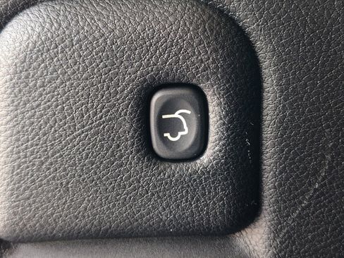 Used 2016 Jeep Grand Cherokee Limited image 27