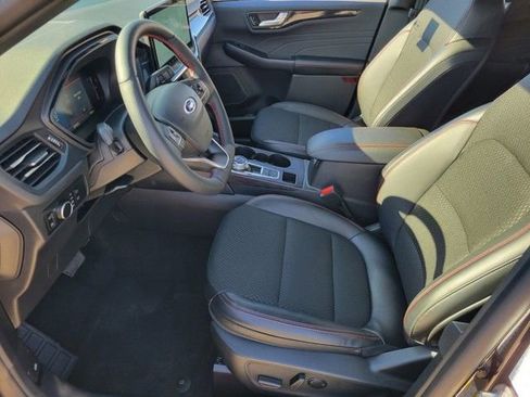 Used 2025 Ford Escape ST-Line w/ Equipment Group 301A FWD image 10