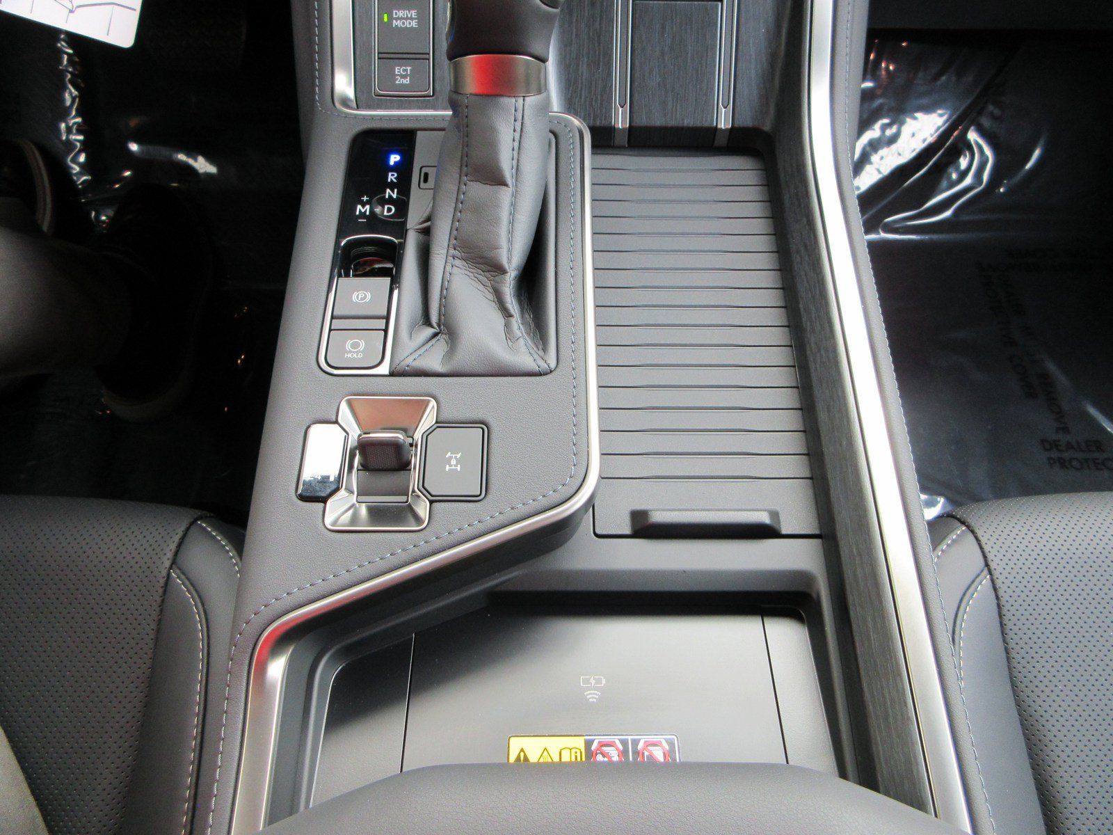 Used 2026 Lexus GX 550 w/ Cold Area Package AWD/4WD image 46