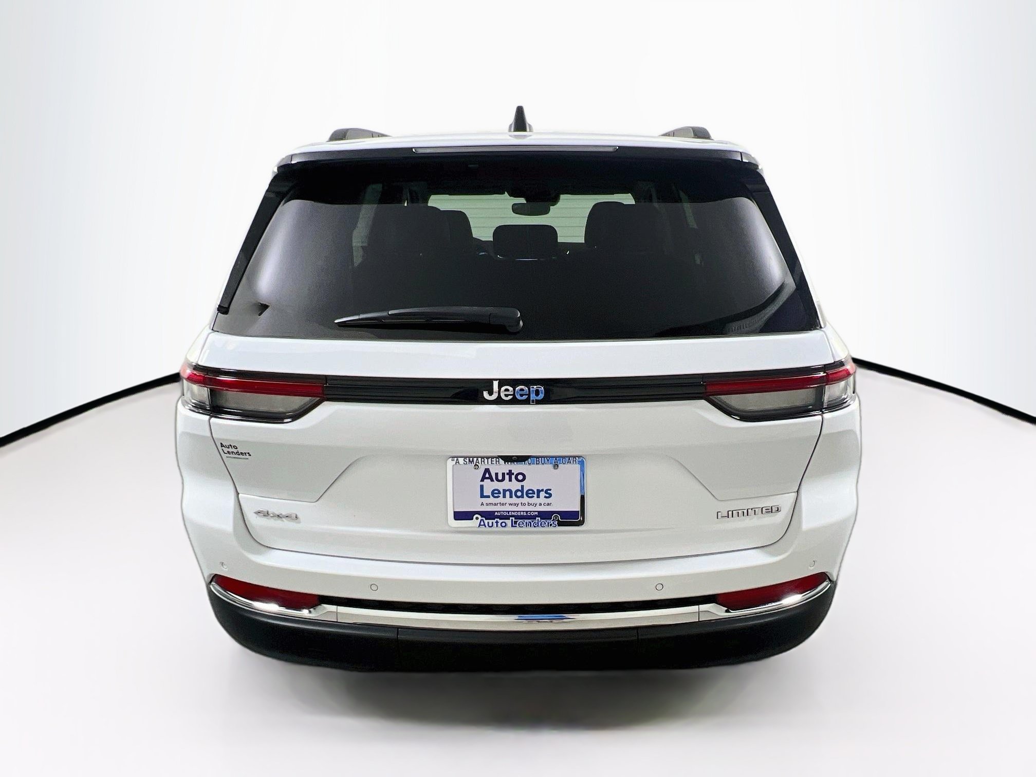 Used 2023 Jeep Grand Cherokee Limited AWD/4WD image 6