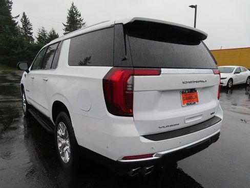 Certified 2025 GMC Yukon XL Denali image 5