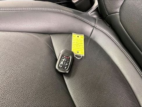 Certified 2025 Honda Odyssey Touring image 14