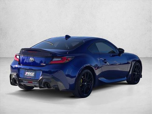 Used 2025 Toyota GR86 Premium RWD image 5