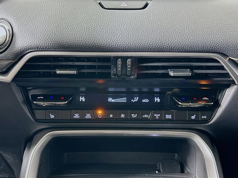 Used 2024 MAZDA CX-90 3.3 Turbo w/ Preferred Plus image 23