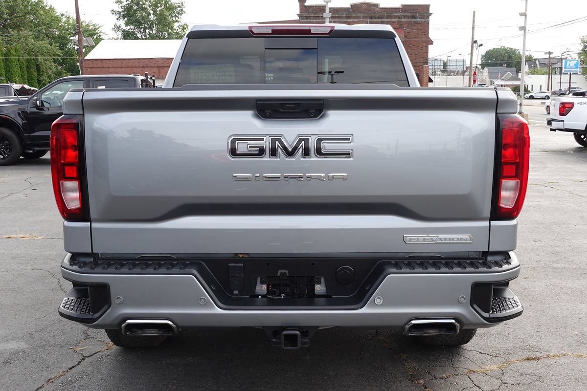 Used 2024 GMC Sierra 1500 Elevation w/ Elevation Premium Package AWD/4WD image 12