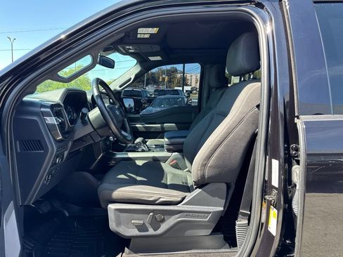 Used 2022 Ford F150 XLT w/ Equipment Group 302A High RWD image 12
