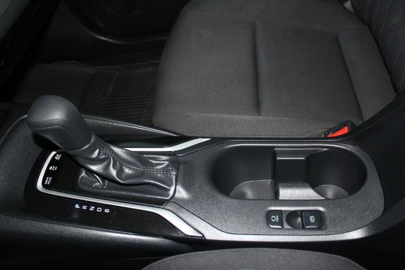 Used 2025 Toyota Corolla LE FWD image 33