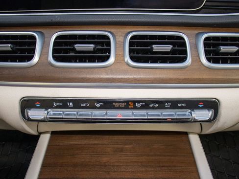 Used 2021 Mercedes-Benz GLE 350 image 23