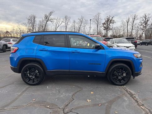 Certified 2025 Jeep Compass Latitude w/ Altitude Special Edition image 8