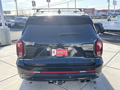 Used 2024 Hyundai Palisade Calligraphy image 4