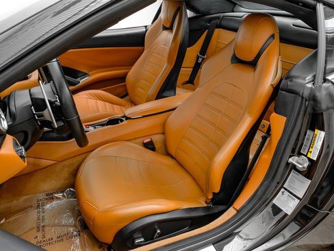 Used 2015 Ferrari California T RWD image 38