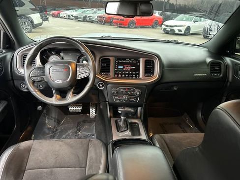 Used 2022 Dodge Charger R/T w/ Plus Group image 11