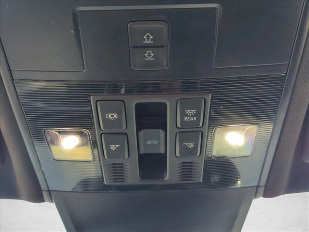 Used 2022 Volkswagen Tiguan SE R-Line FWD image 24