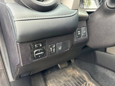 Used 2018 Toyota RAV4 Adventure AWD/4WD image 18