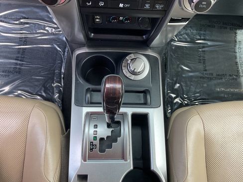 Used 2014 Toyota 4Runner Limited AWD/4WD image 24