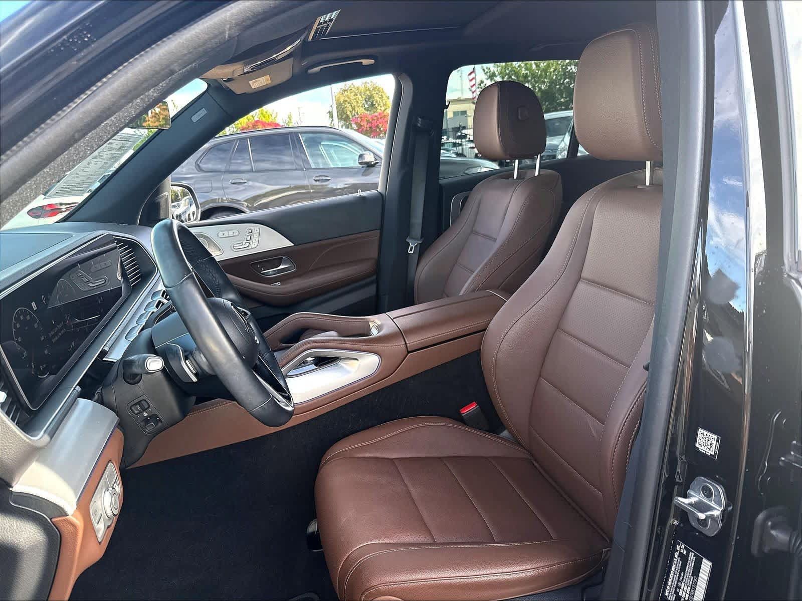 Used 2024 Mercedes-Benz GLE 450 4MATIC w/ Driver Assistance Package image 23