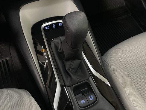 Used 2022 Toyota Corolla LE image 26