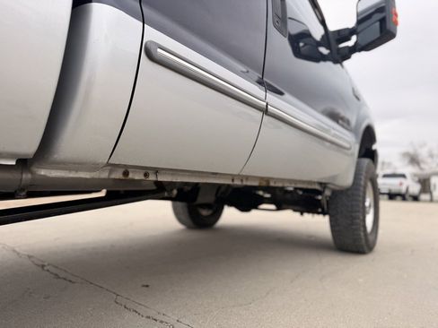 Used 2000 Ford F350 XL image 10