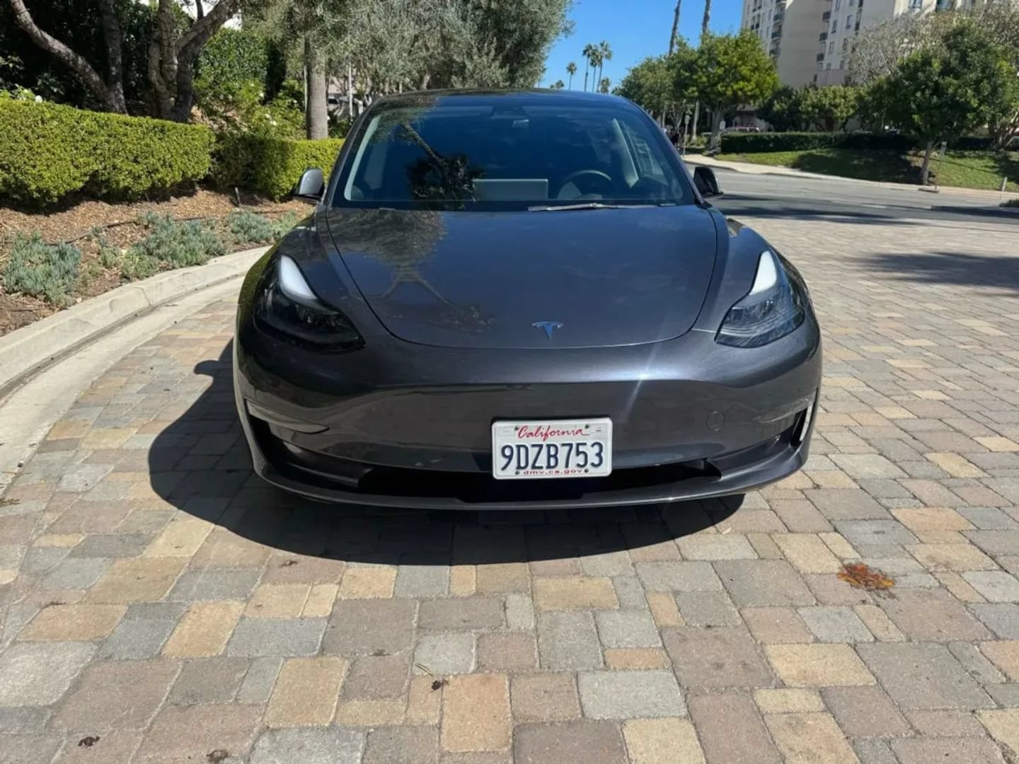 Used 2023 Tesla Model 3 Standard Range RWD image 2