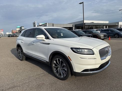 Used 2023 Lincoln Nautilus Reserve image 7