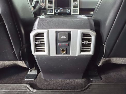 Used 2016 Ford F150 Platinum w/ Equipment Group 701A Luxury AWD/4WD image 27