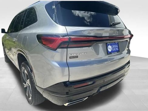 Used 2025 Buick Enclave Sport Touring FWD image 15