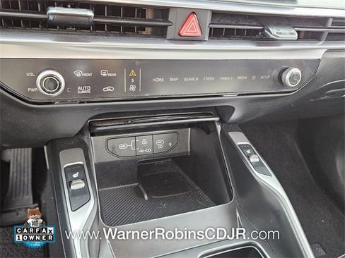 Used 2025 Kia Sorento EX image 26