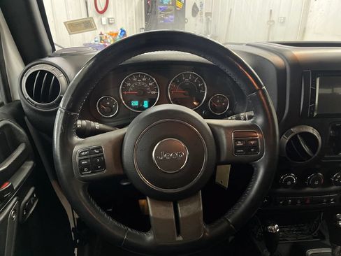 Used 2017 Jeep Wrangler Unlimited Sport AWD/4WD image 20