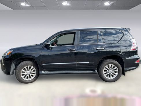 Used 2015 Lexus GX 460 w/ Premium Package image 2