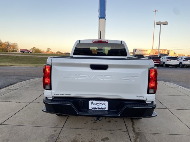 Used 2024 Chevrolet Colorado W/T RWD image 10