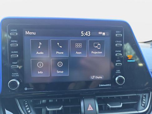 Used 2022 Toyota C-HR XLE FWD image 21