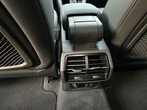 Used 2025 Audi Q3 2.0T Premium image 24