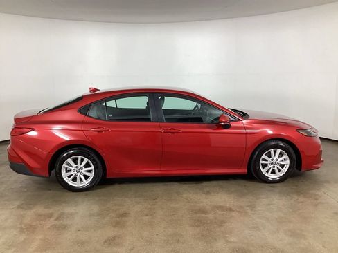 Used 2025 Toyota Camry LE FWD image 7