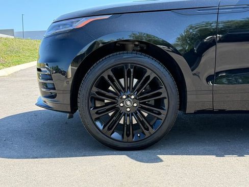 Certified 2026 Land Rover Range Rover Velar Dynamic SE AWD/4WD image 10