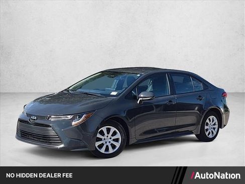 Used 2024 Toyota Corolla LE FWD image 1