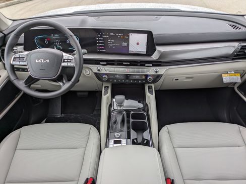 New 2025 Kia Telluride S image 21