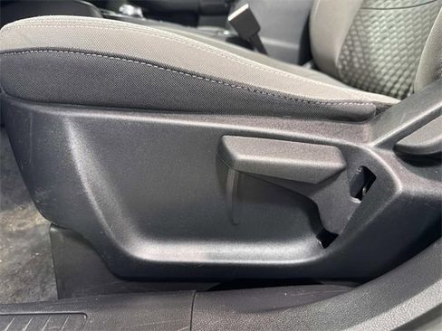 Used 2022 Ford Escape SE image 17