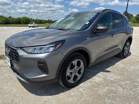 Used 2025 Ford Escape ST-Line AWD/4WD image 1