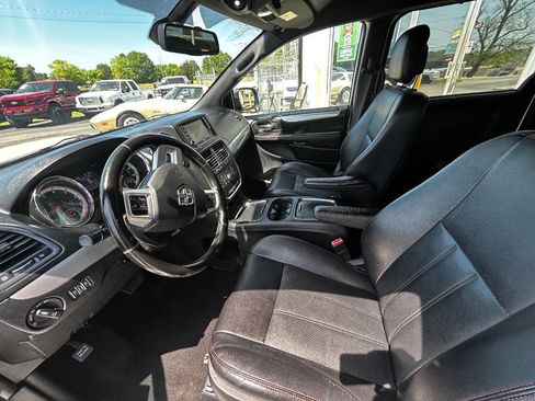 Used 2019 Dodge Grand Caravan GT FWD image 10