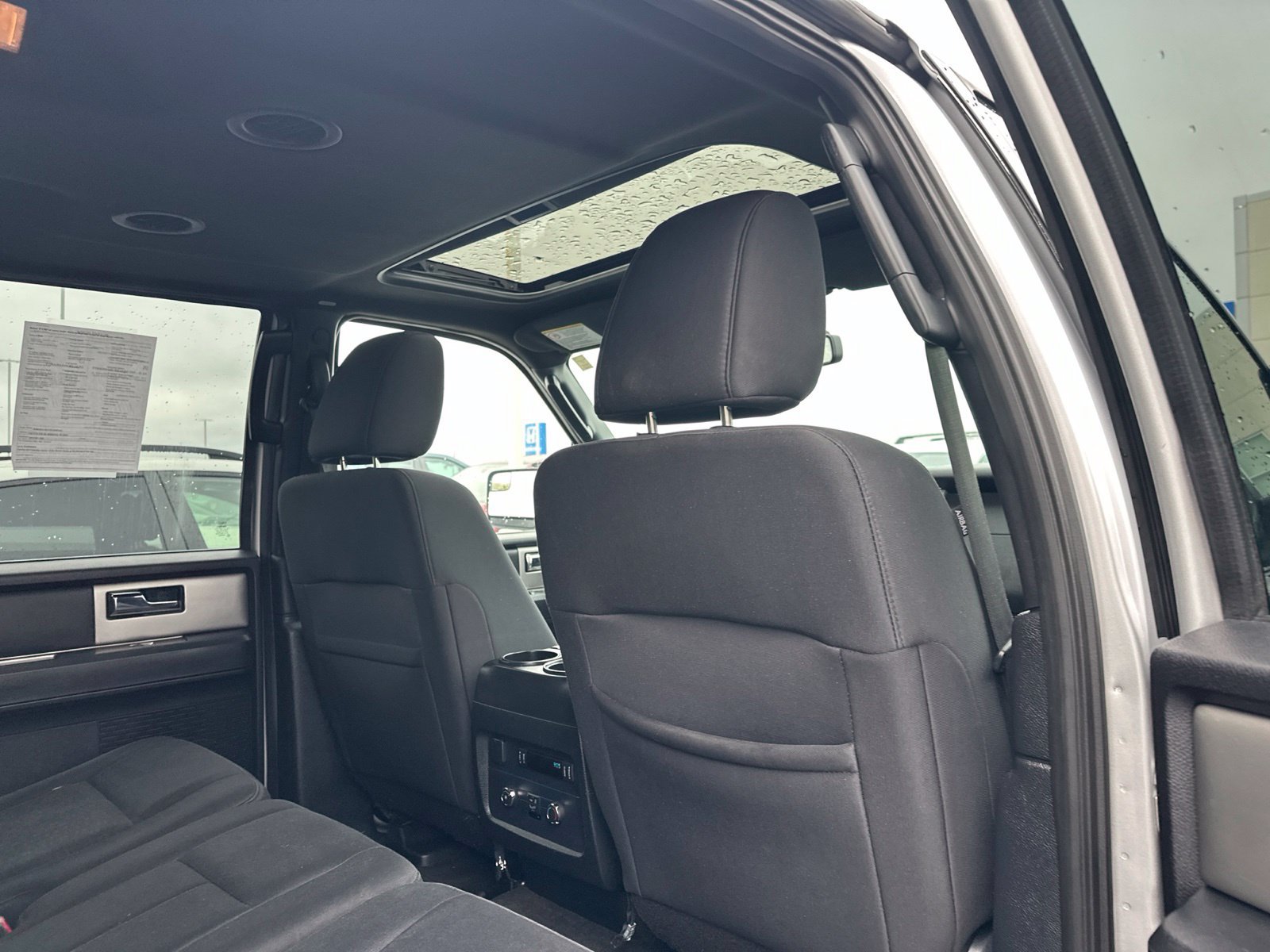 Used 2017 Ford Expedition XLT AWD/4WD image 37