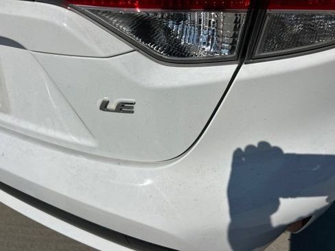 Used 2020 Toyota Corolla LE FWD image 4