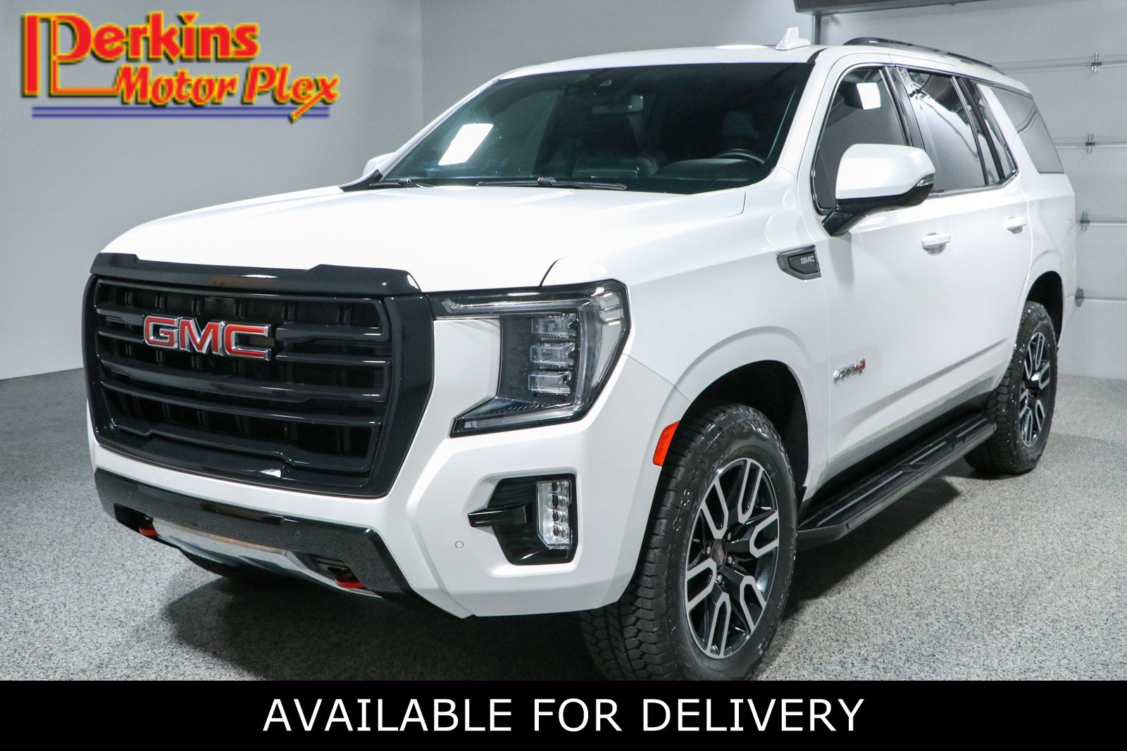 Used 2024 GMC Yukon AT4 AWD/4WD image 1