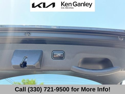 Certified 2023 Kia Sportage SX AWD/4WD image 52