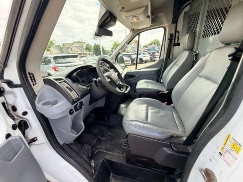Used 2017 Ford Transit 250 130 Medium Roof RWD image 41