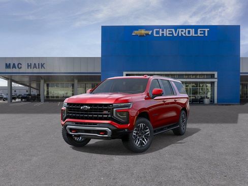 New 2026 Chevrolet Suburban Z71 w/ Comfort Package AWD/4WD image 8